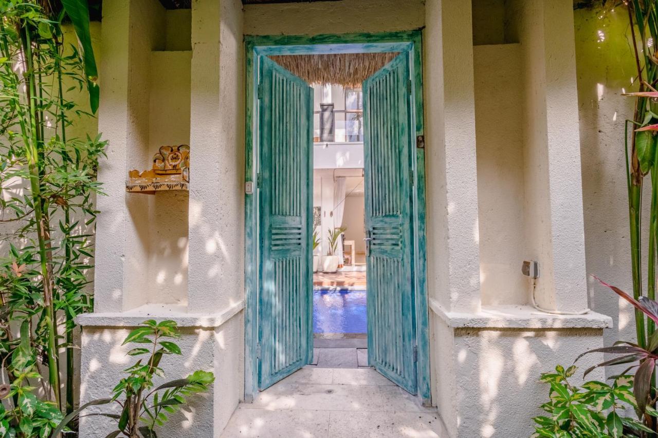 Villa Alleira Seminyak By Best Deals Asia Hospitality Ngoại thất bức ảnh