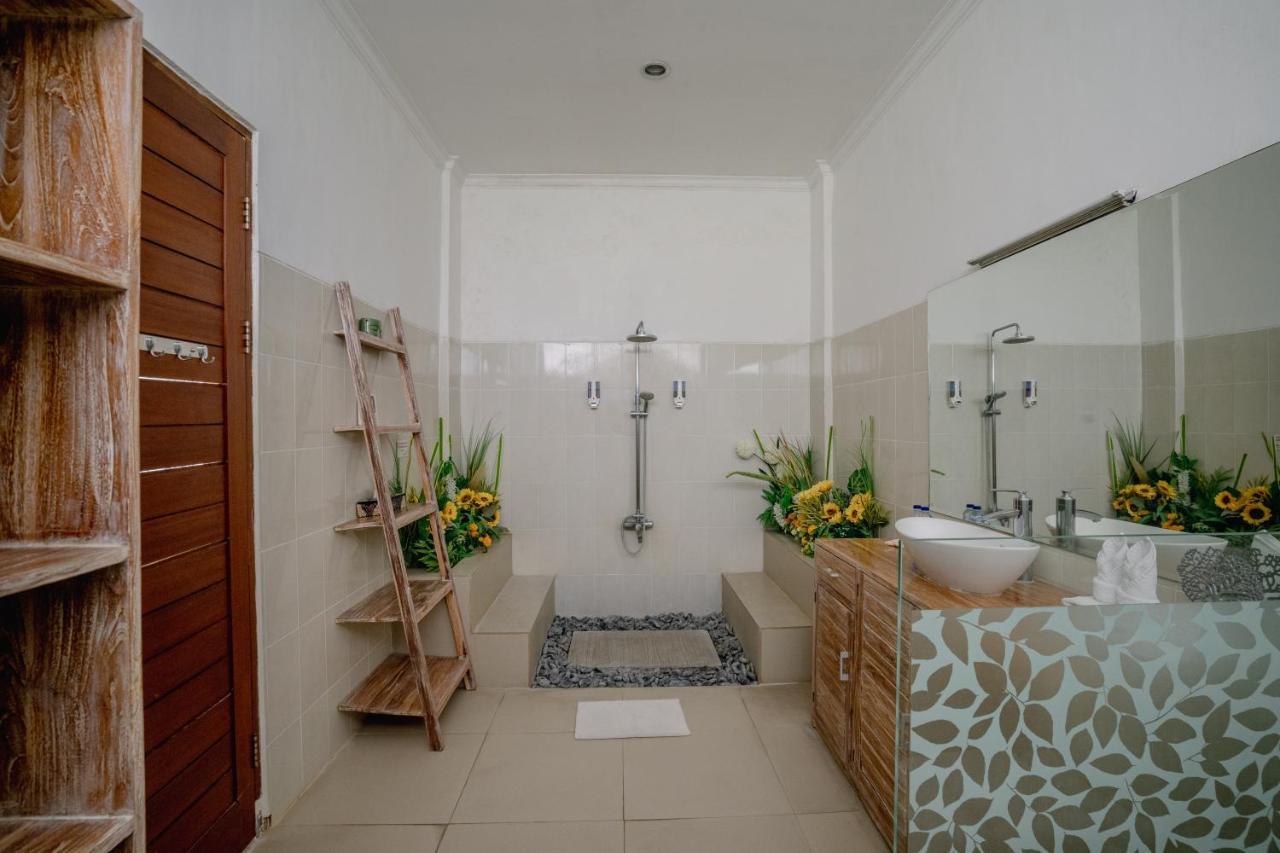 Villa Alleira Seminyak By Best Deals Asia Hospitality Ngoại thất bức ảnh