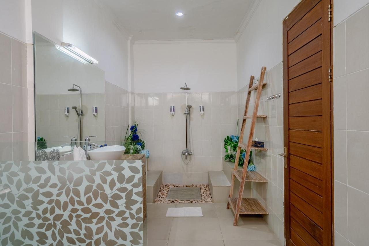 Villa Alleira Seminyak By Best Deals Asia Hospitality Ngoại thất bức ảnh