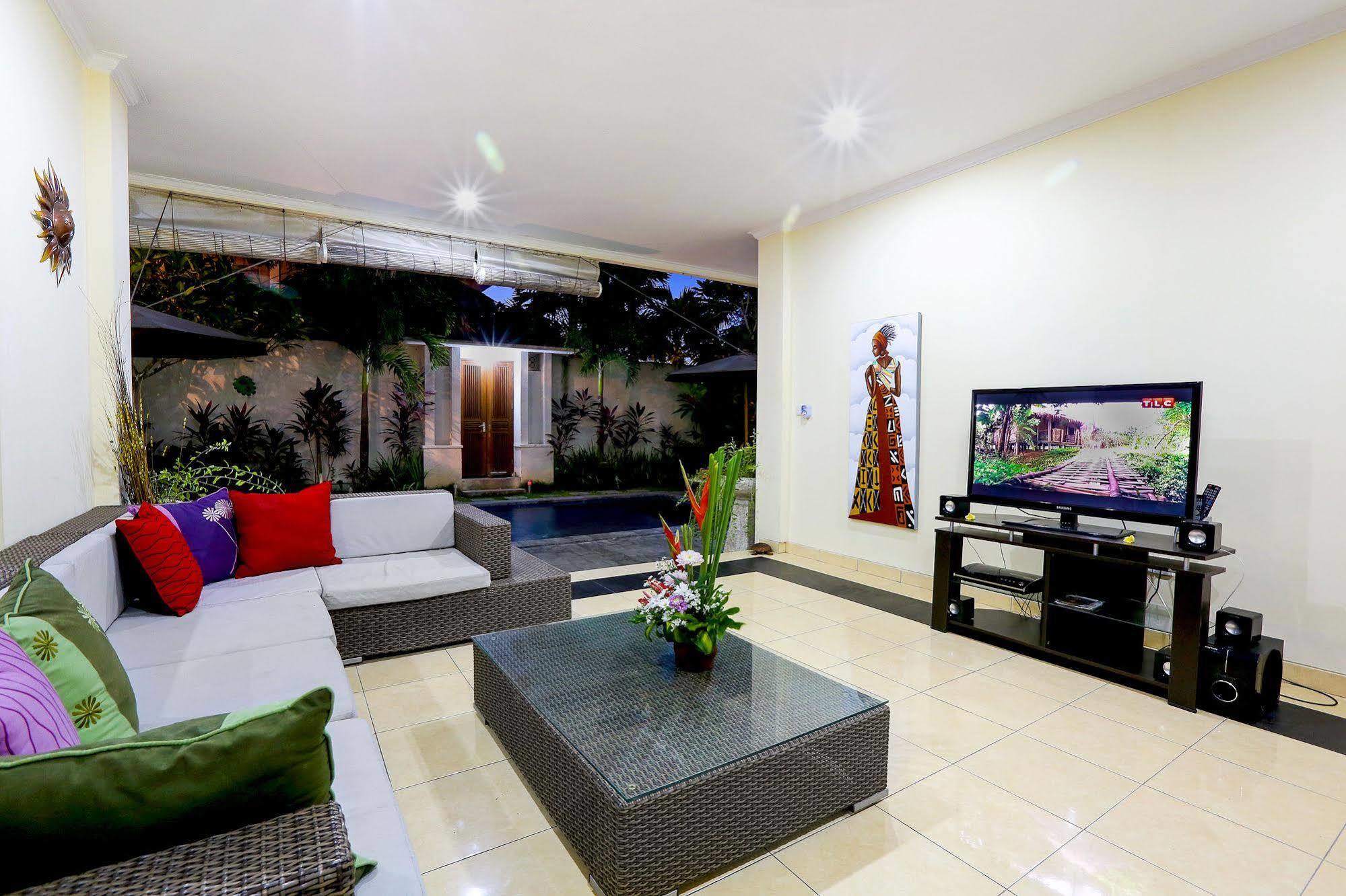 Villa Alleira Seminyak By Best Deals Asia Hospitality Ngoại thất bức ảnh
